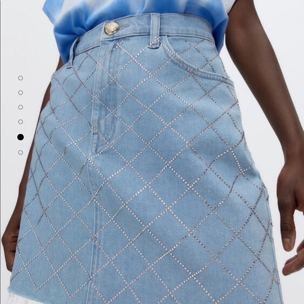 Uterqüe jean skirt with silver gems